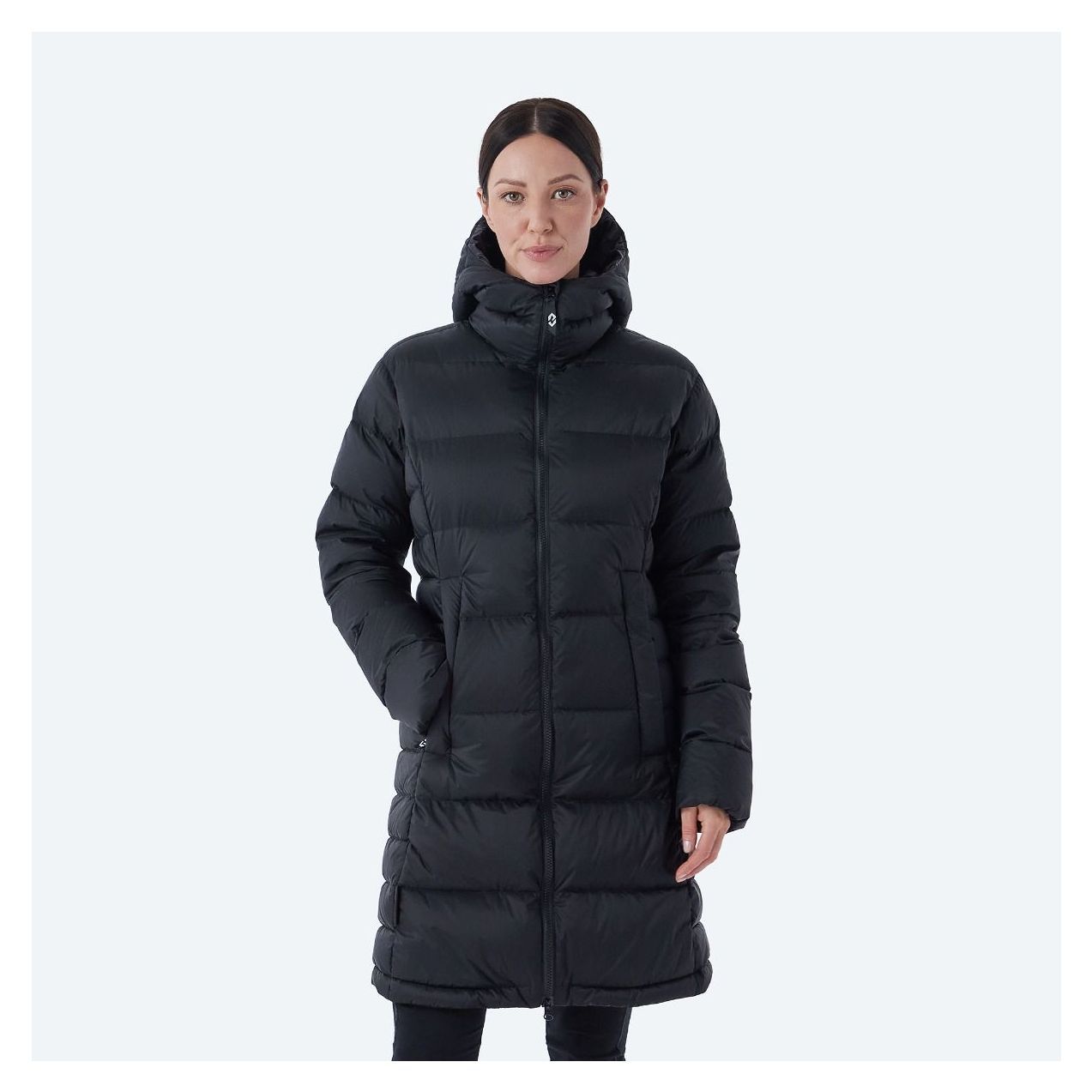 cumulus_jacket_cityscape_lady_